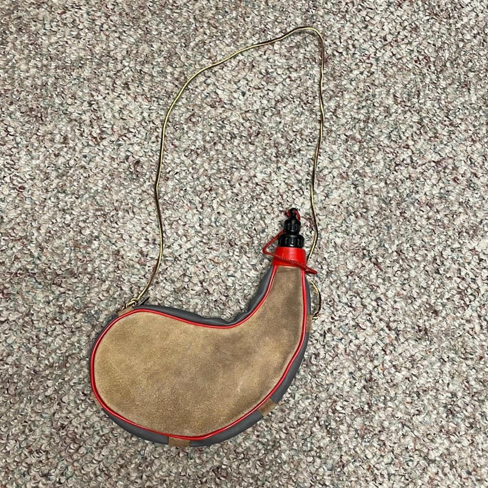 100% leather canteen